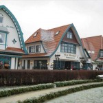 Promenade mit vielen Geschäften und Cafés